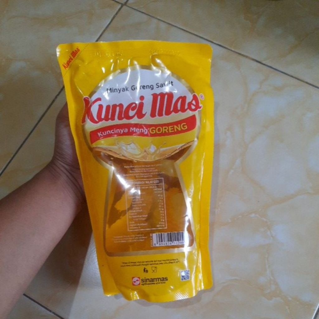 

minyak goreng kunci mas 900ml