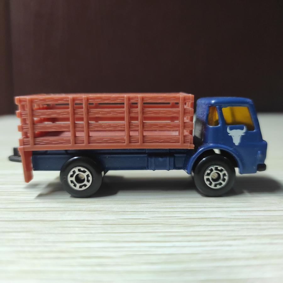 Matchbox Cattle Truck Biru Loose