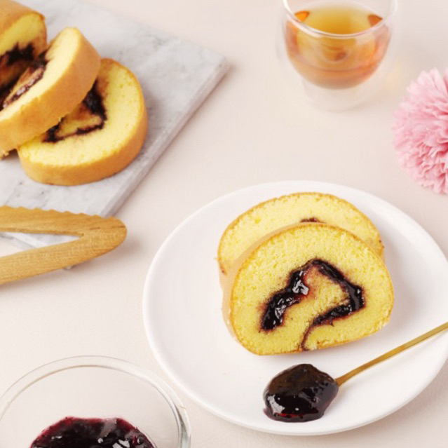 

Blueberry Roll Cake (Bolu Gulung Blueberry)