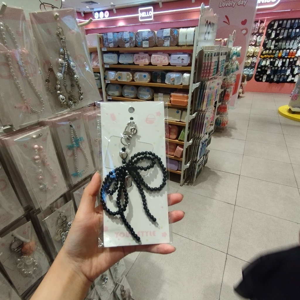 Phone strap Miniso / Gantungan kunci MIniso