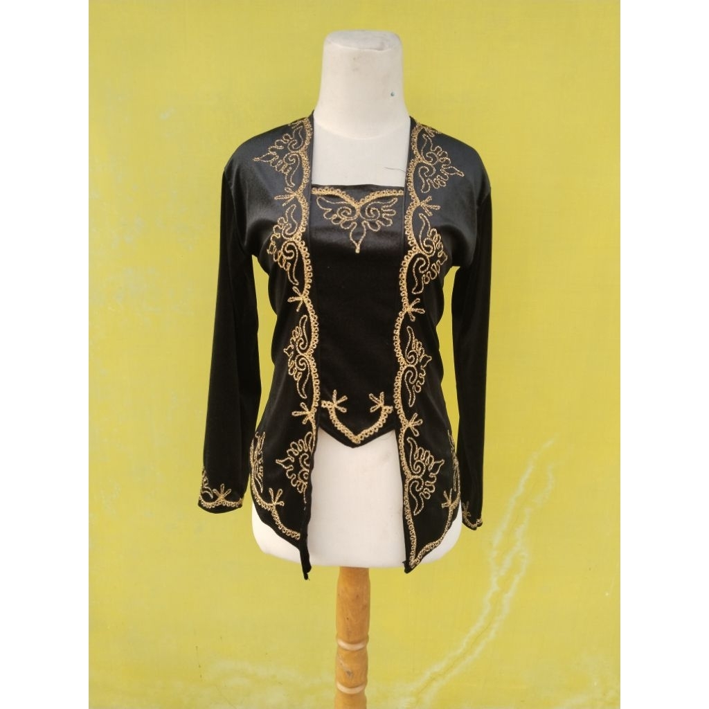 Kebaya KutuBaru Jawa Bordir Bludru Modern