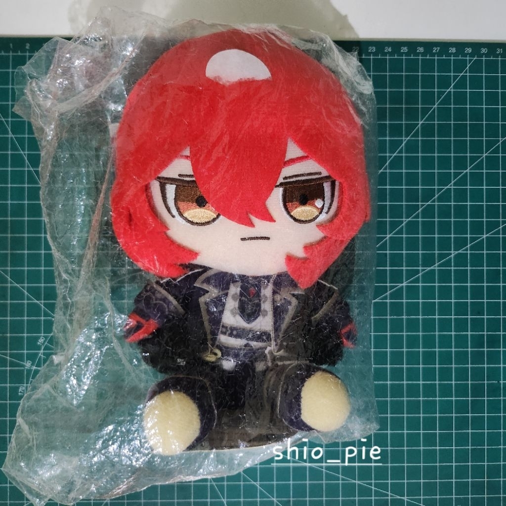 Genshin impact Diluc nuigurumi plush boneka gigo
