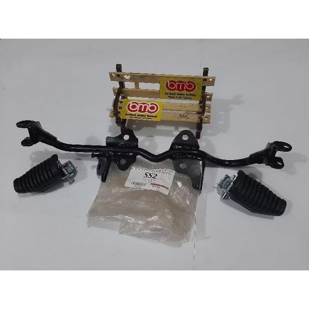 Yamaha SS TWO 2 II besi braket bracket footstep depan PNP FIZR model tekuk