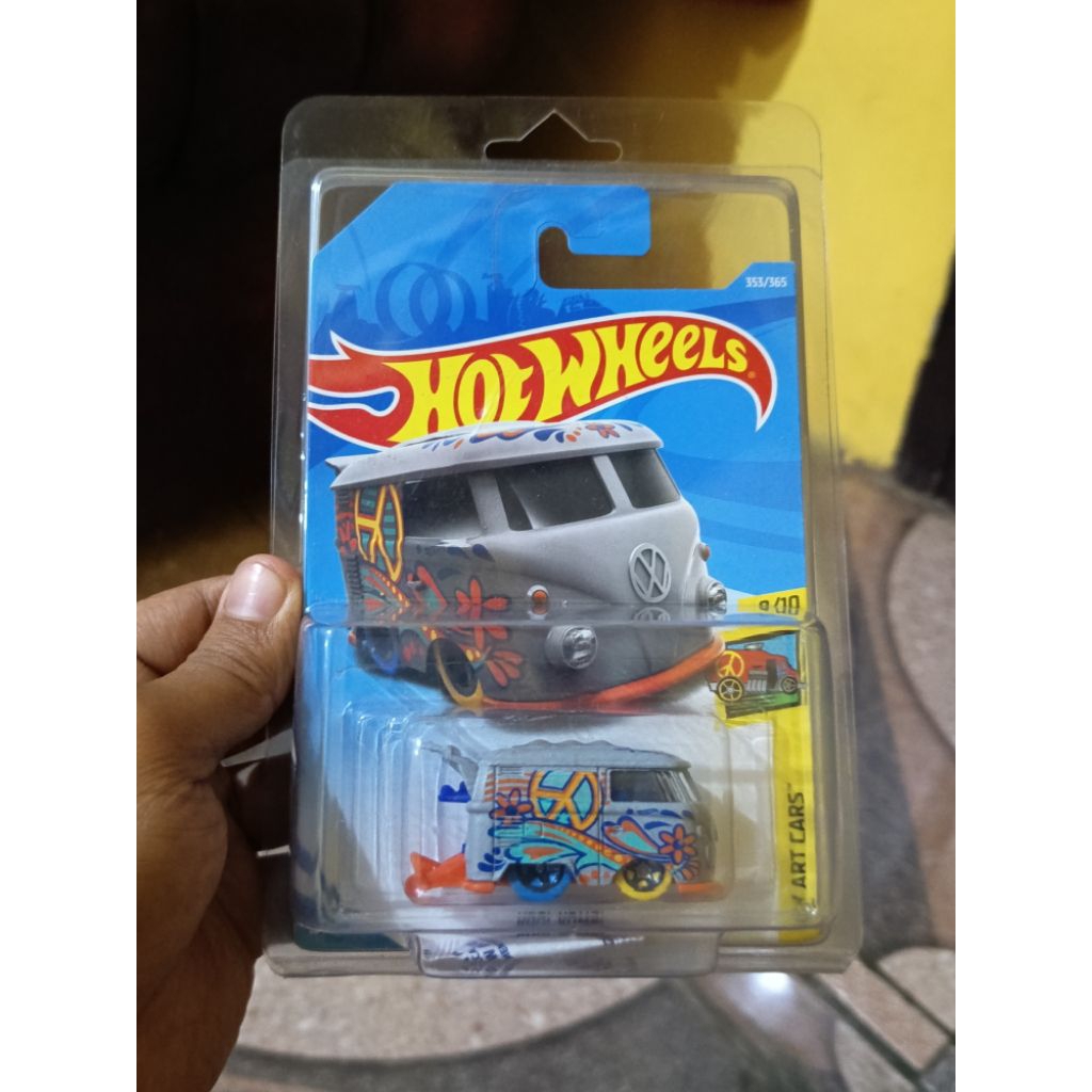hot wheels kool kombi grey art car