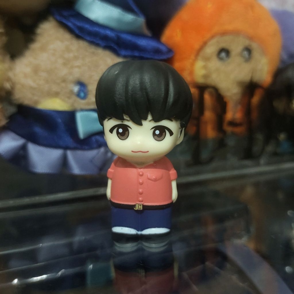 BTS TINYTAN OFFICIAL FIGURE