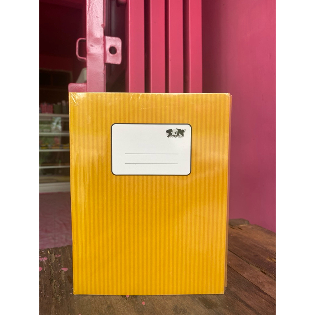 

SON Buku Tulis Sampul Coklat 32 Lembar 1 Pack Isi 10 Pcs Harga Murah untuk Penggunaan Sehari-hari