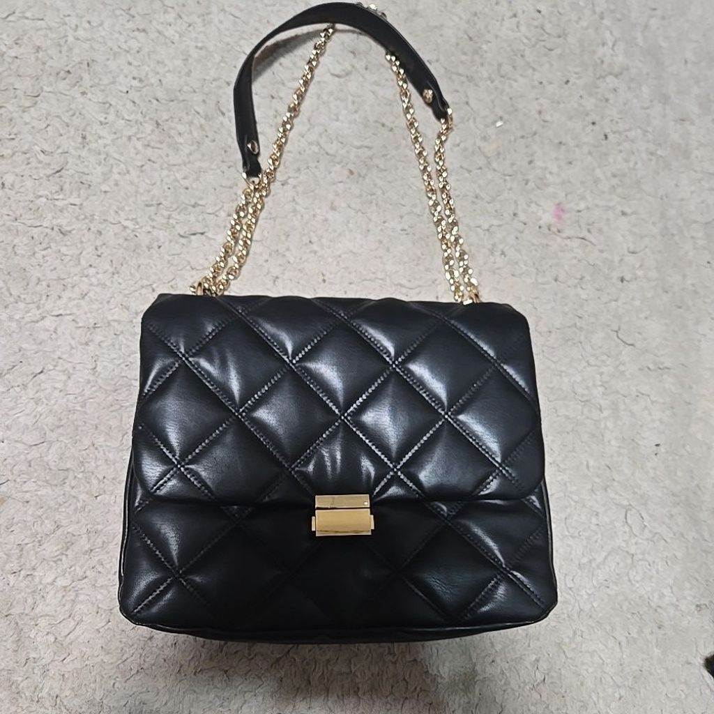 Hand Bag Black H&M Chain Strap Tas hitam rantai