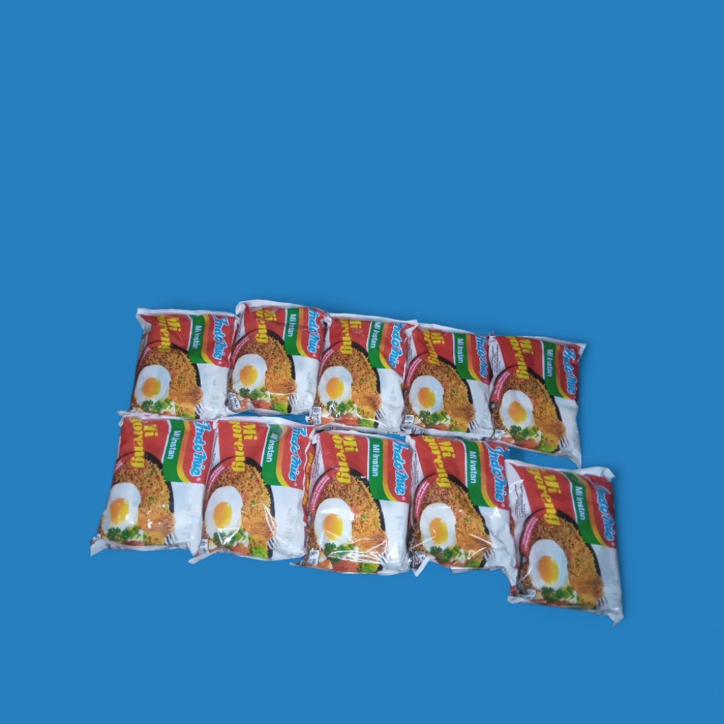 

1dus indomie goreng campur rendang isi 40 bungkus