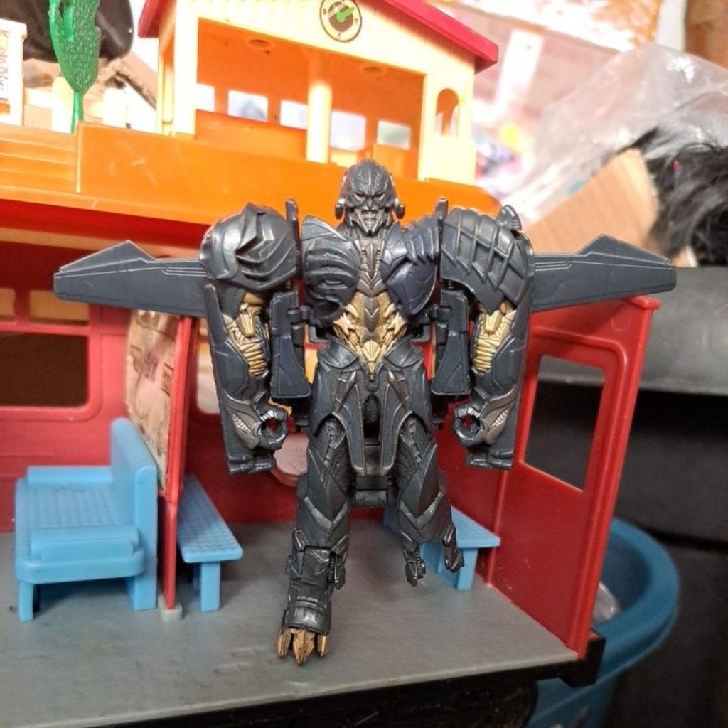 Robot Megatron Transformers (Minus Kaki)