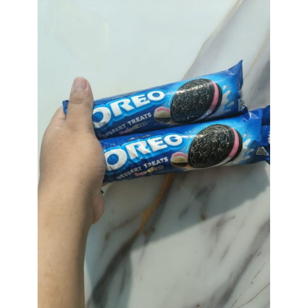 

oreo rol neopolitan