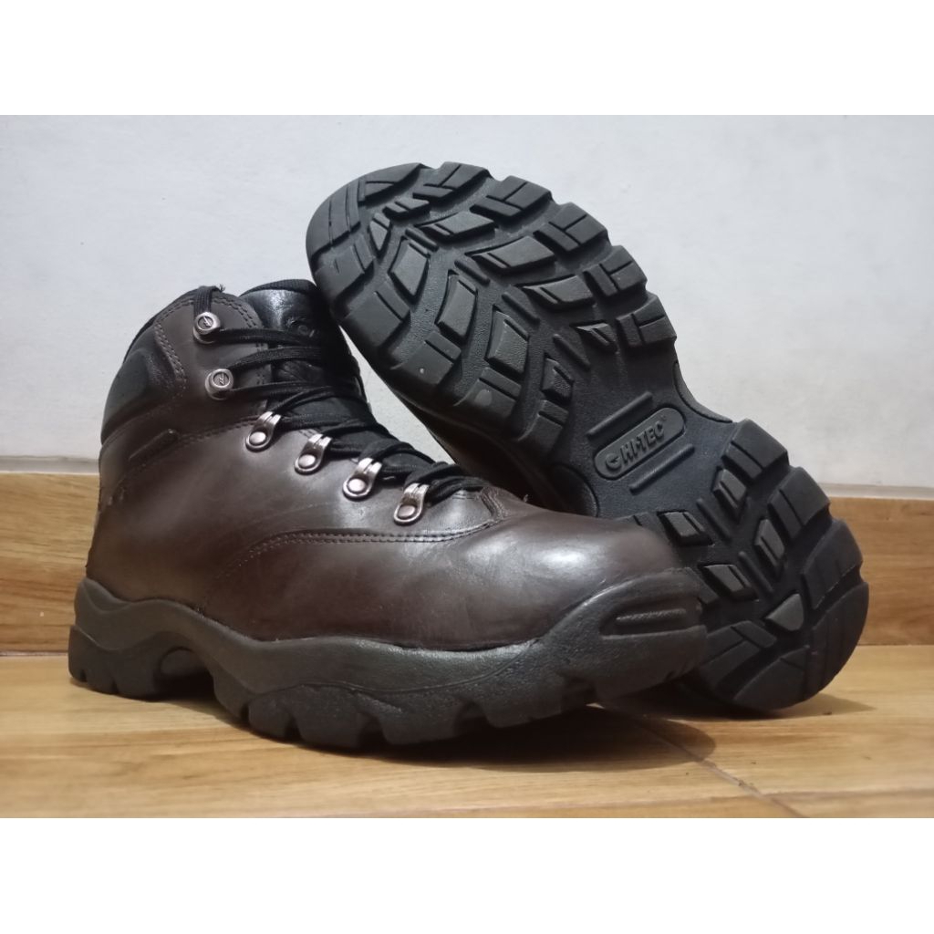 sepatu outdoor boots Hi-tec waterproof