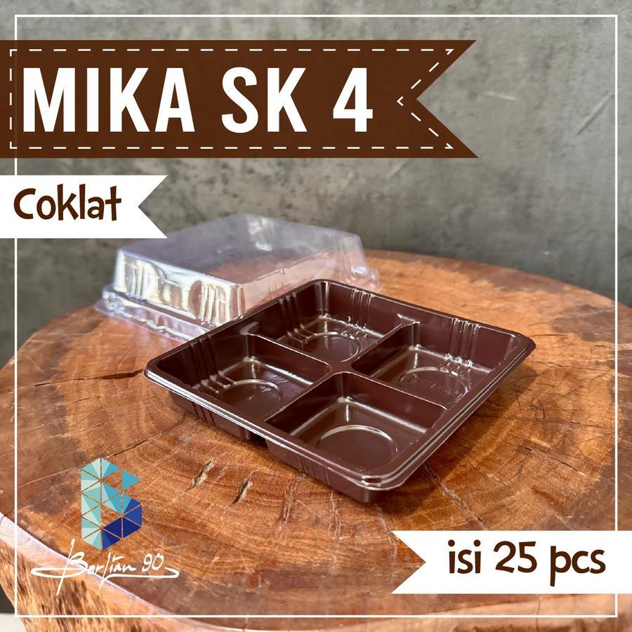 ( Isi 25 ) Tray Mika sekat 4 I Tray Mika Puding Sekat 4 I Alas Sekat Mika Puding I Tray Sekat Kue