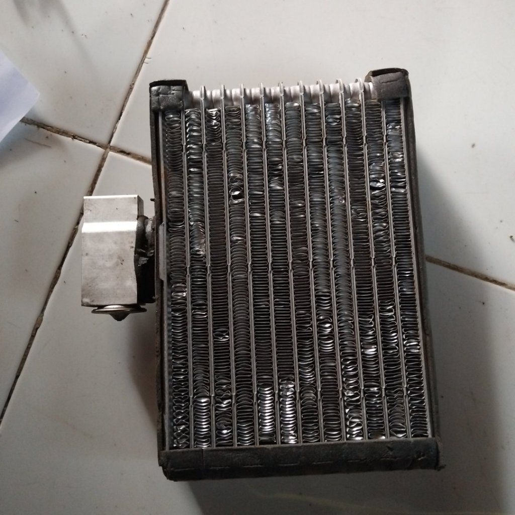 JUAL T000076 EVAPORATOR AC +EXPANSION AVANZA LAMA 2008-2012 TOYOTA