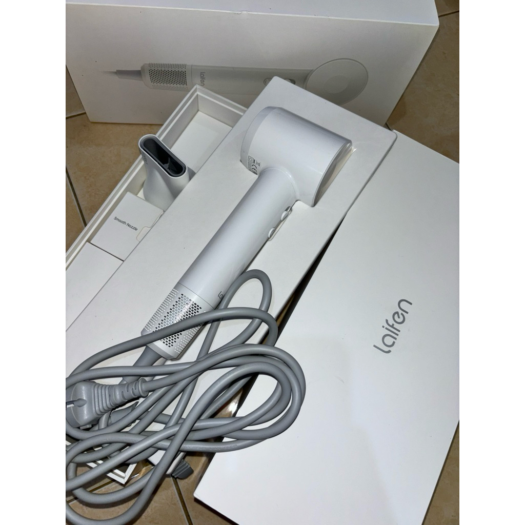 Preloved Hairdryer Laifen Swift SE Lite White