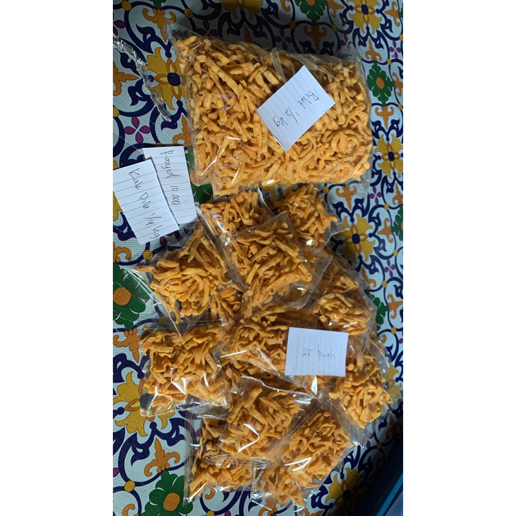 

Kue Bawang Stik 1 kg | Stik Royco| Kue Bawang Renyah Termurah