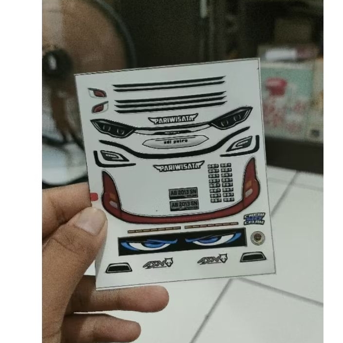 HEDLEM PARIWISATA ASESORIS BUS MINIATUR SUDAH CUTTING WARNA HITAM