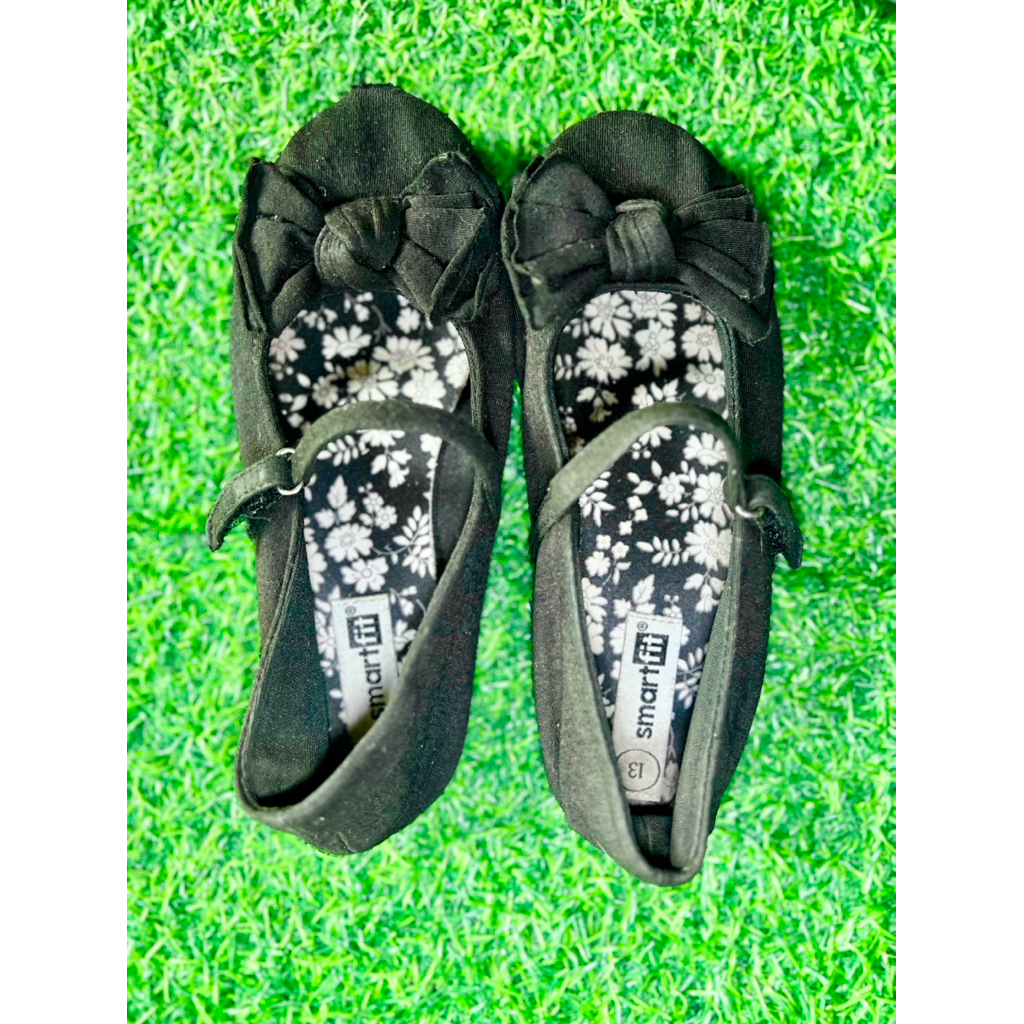 Preloved Flat Shoes / Sepatu Anak Perempuan SmartFit Hitam Size 31 (13)