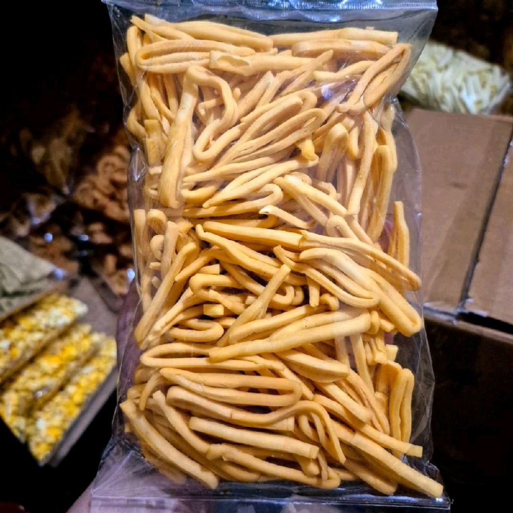 

SISTIK JARUM 250GR GURIH RENYAH ENAK MAKANAN SNACK CEMILAN RINGAN HALAL