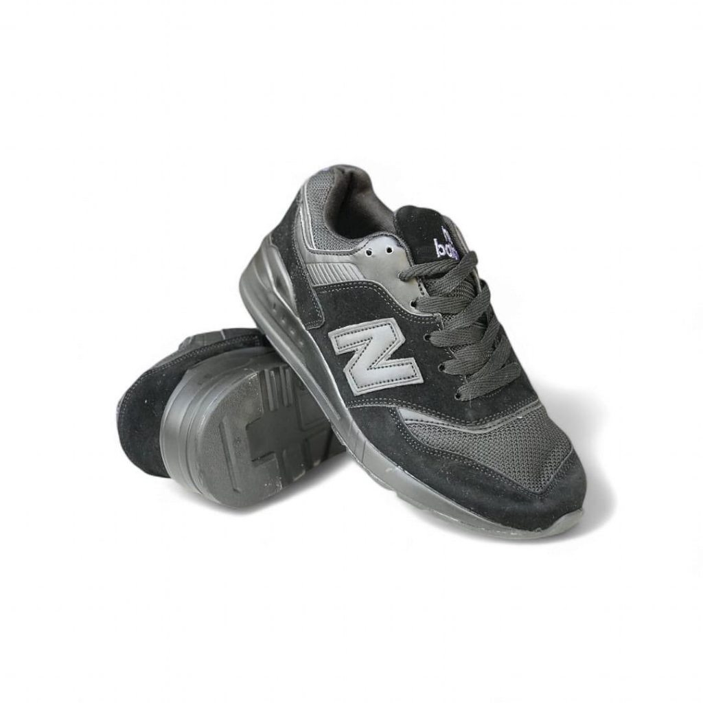 Sepatu Sneakers Pria New Balance 997 – Full Black Edition Premium Quality