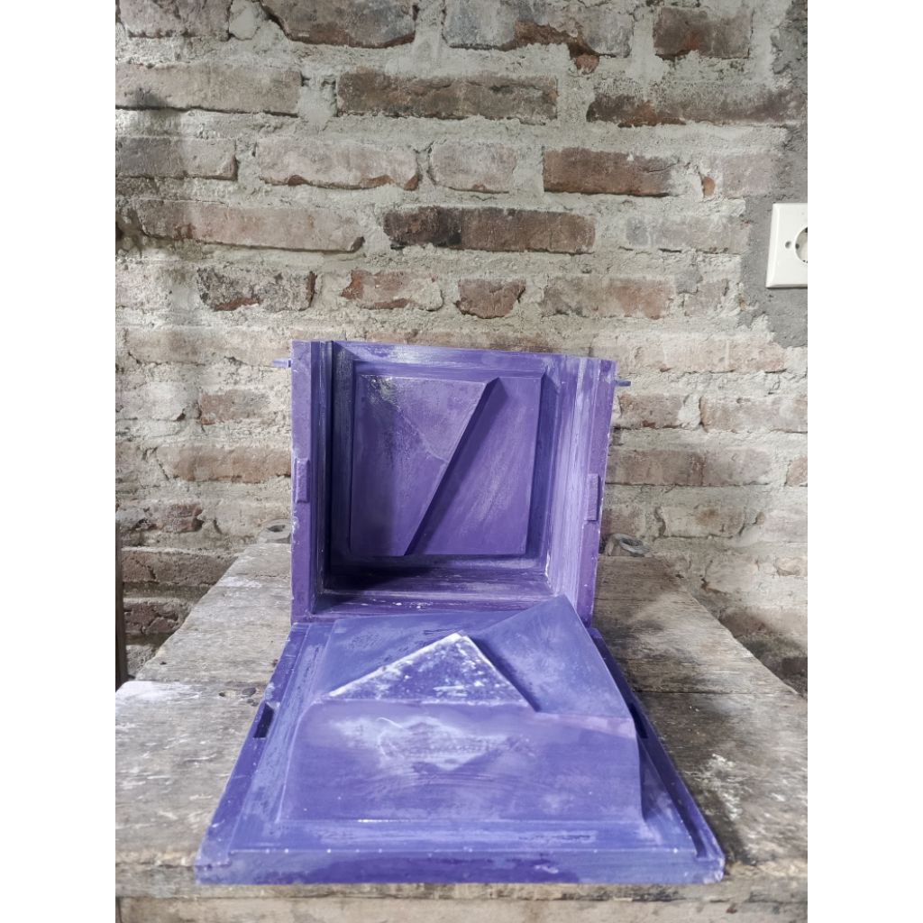 Cetakan Roster / Cetakan Loster Cetakan angin angin FIBER MINIMALIS 20X20