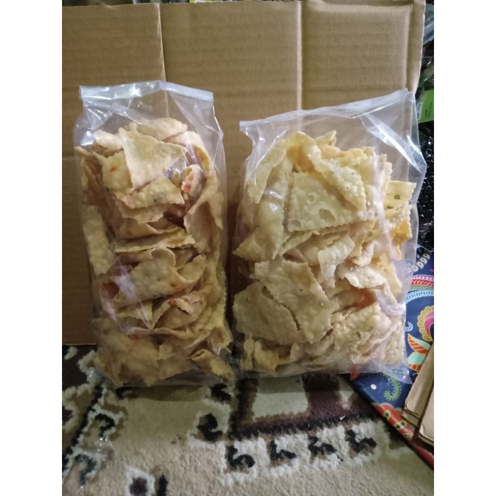 

kue bawang|jinten asin pedas|keripik jinten|keripik bawang