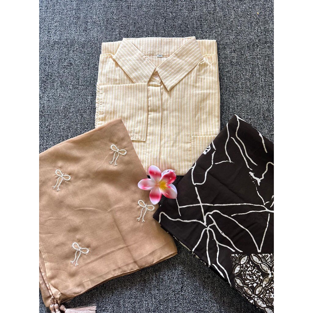 SETELAN ONE SET SANTRIWATI / SAHARA BATIK / (baju+sarung+hijab)