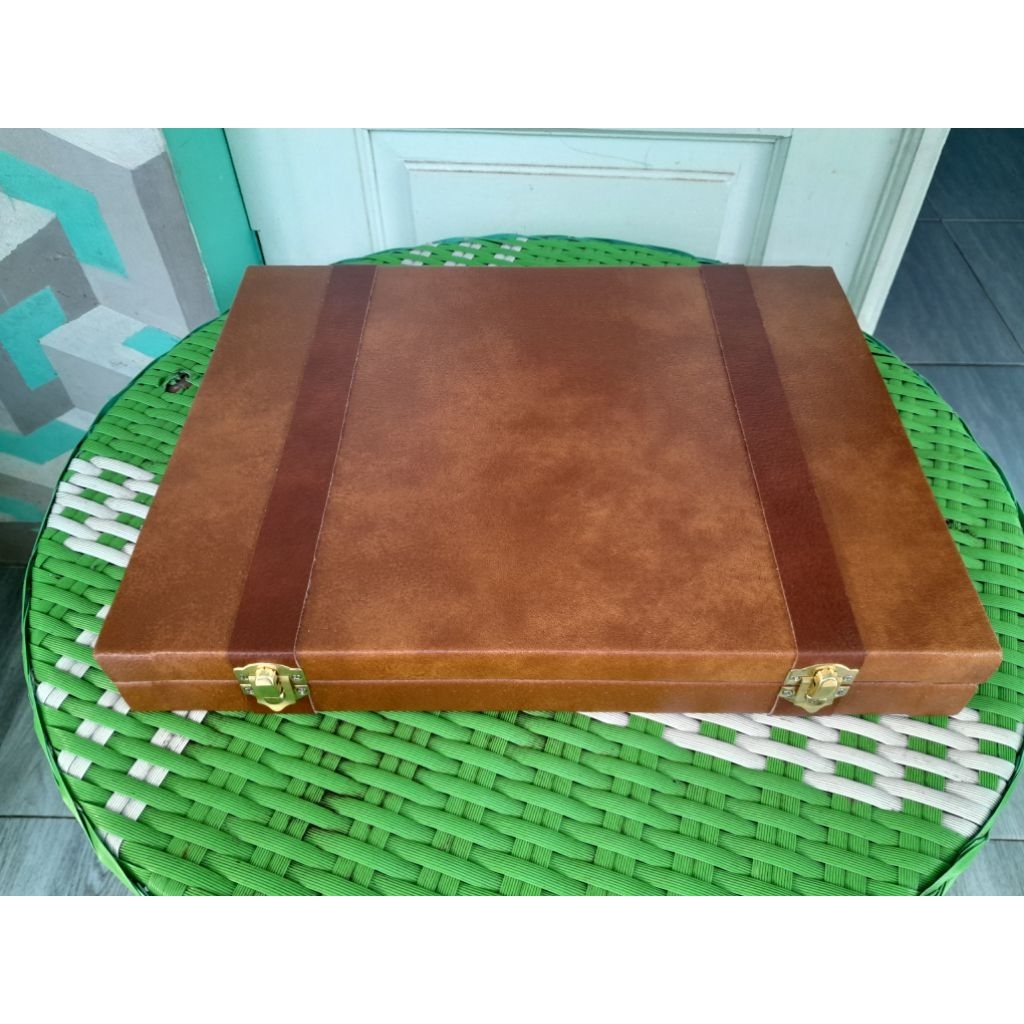 

Box Buludru (20x20x5)