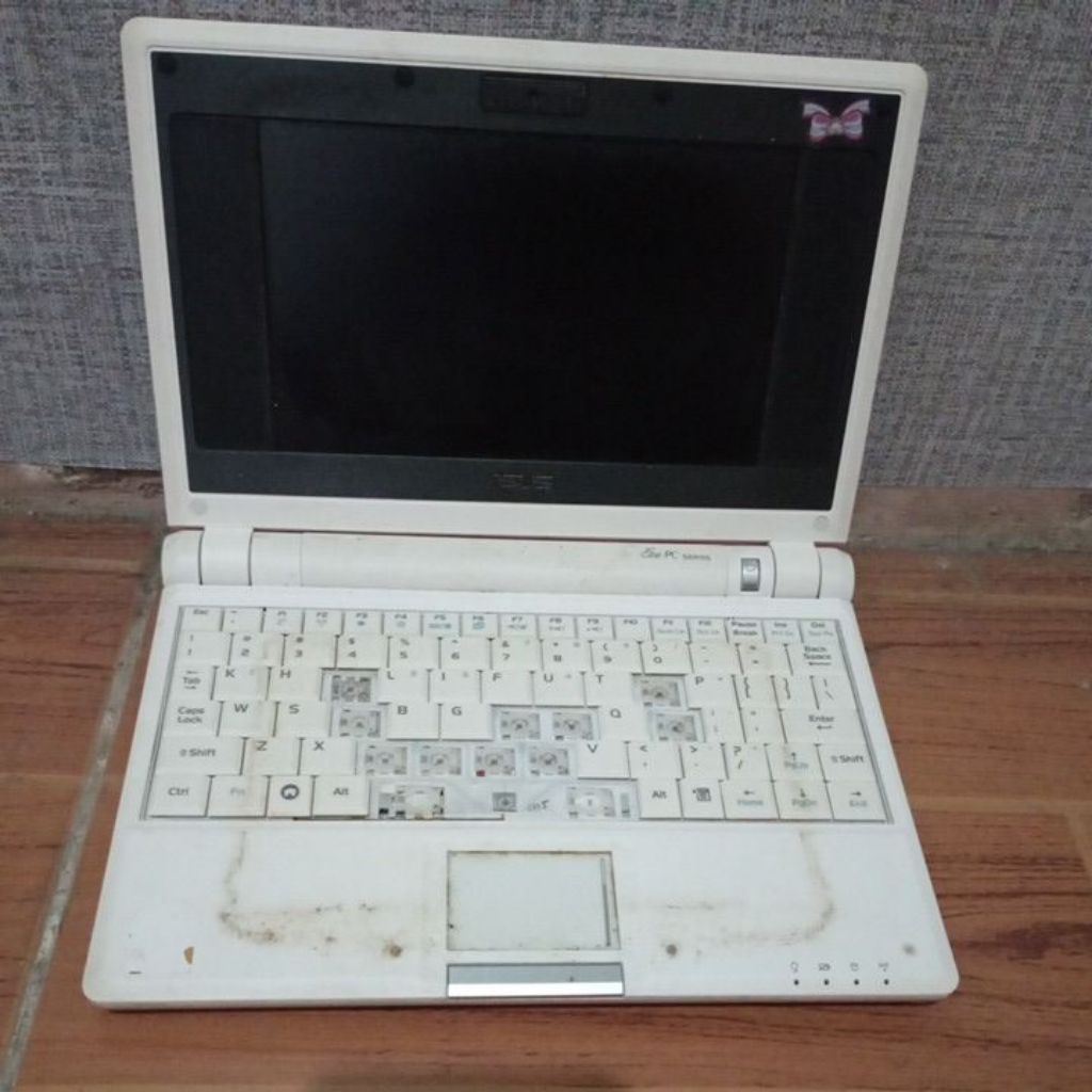 Notebook Asus Eee PC 4G surf kondisi barangnya mati /gembeling