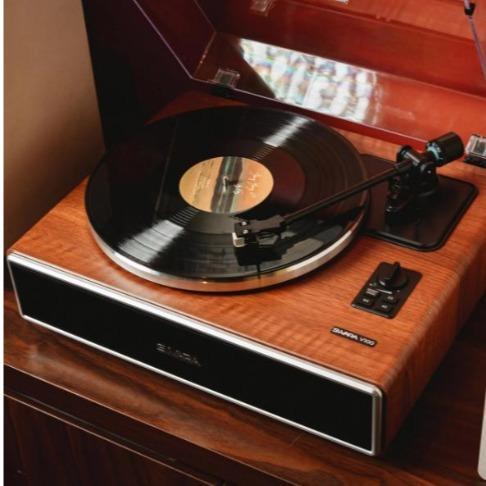 TURNTABLE PLAYER SVVARA V100
