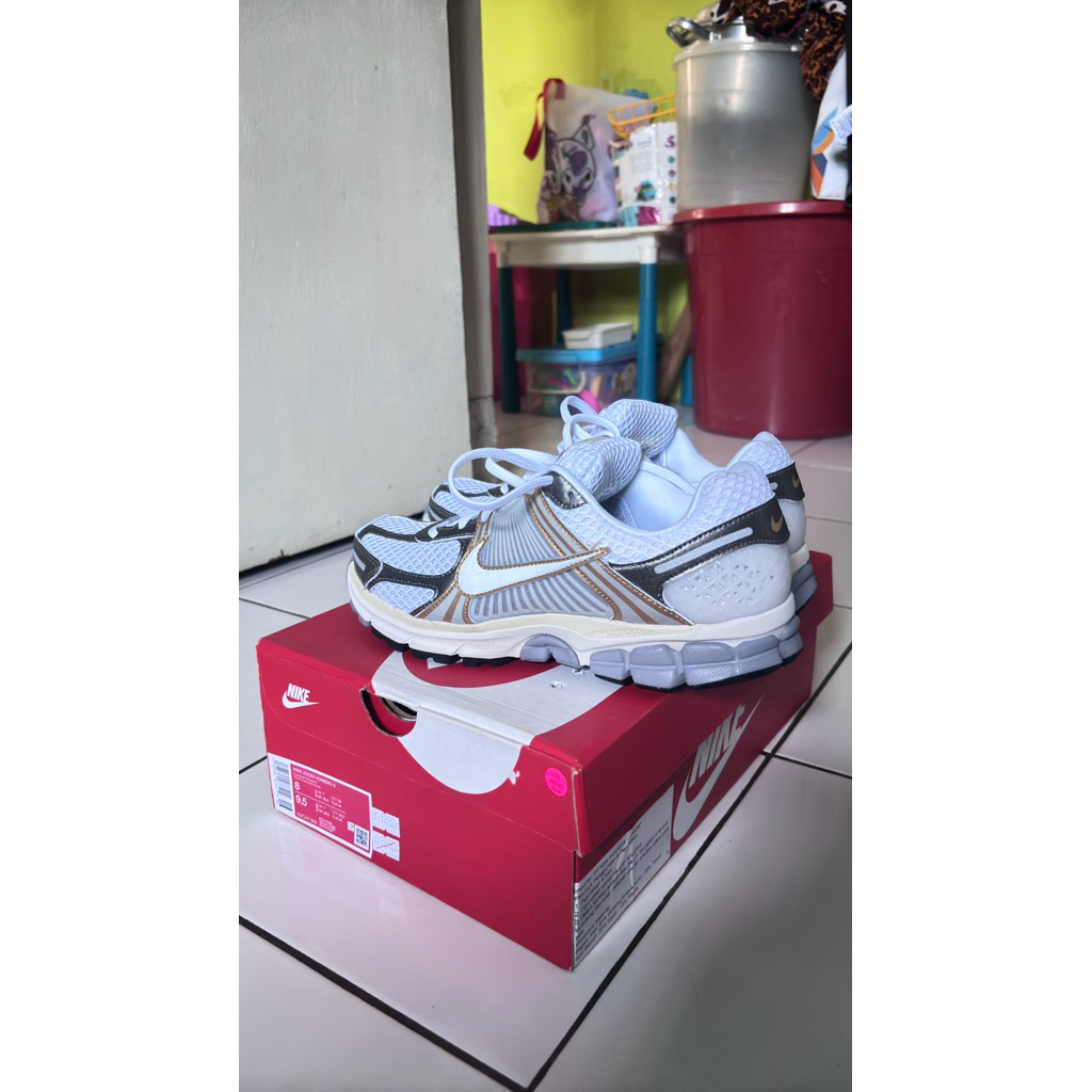 vomero 5 ORIGINAL 100%