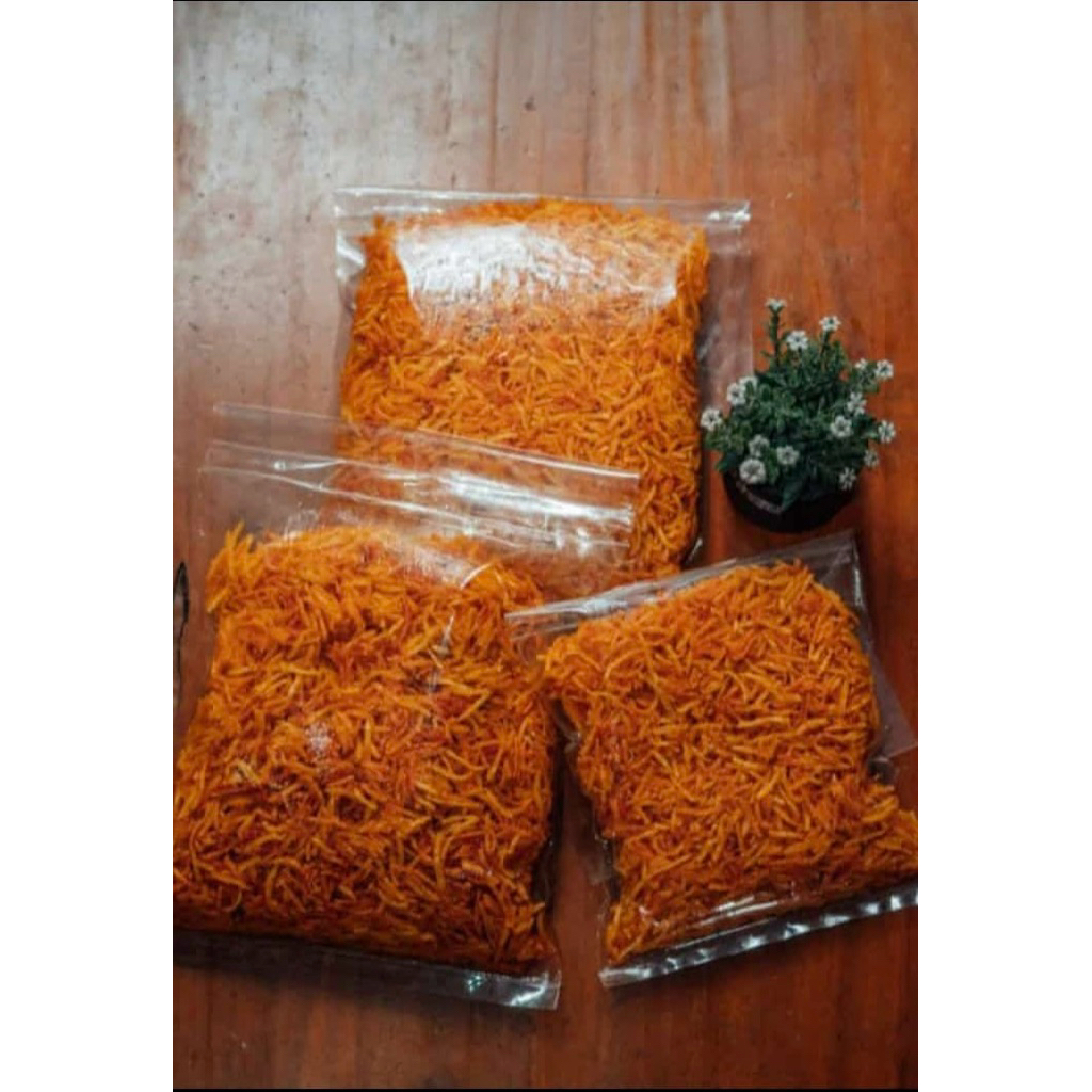 

Keripik Kentang dan Mustofa