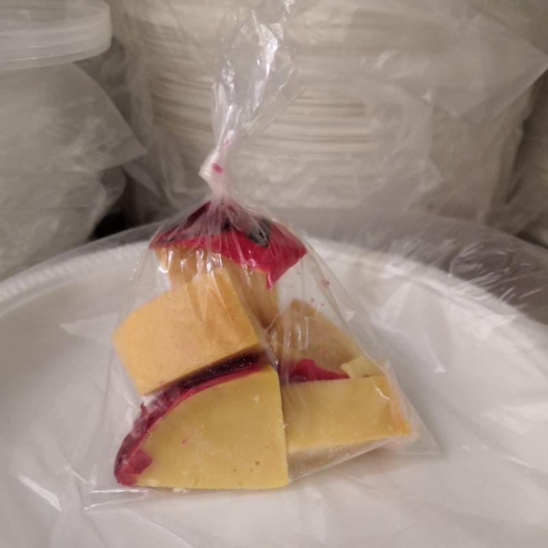 

Ripack Keju Edam Ayam Emas Potongan 250gr