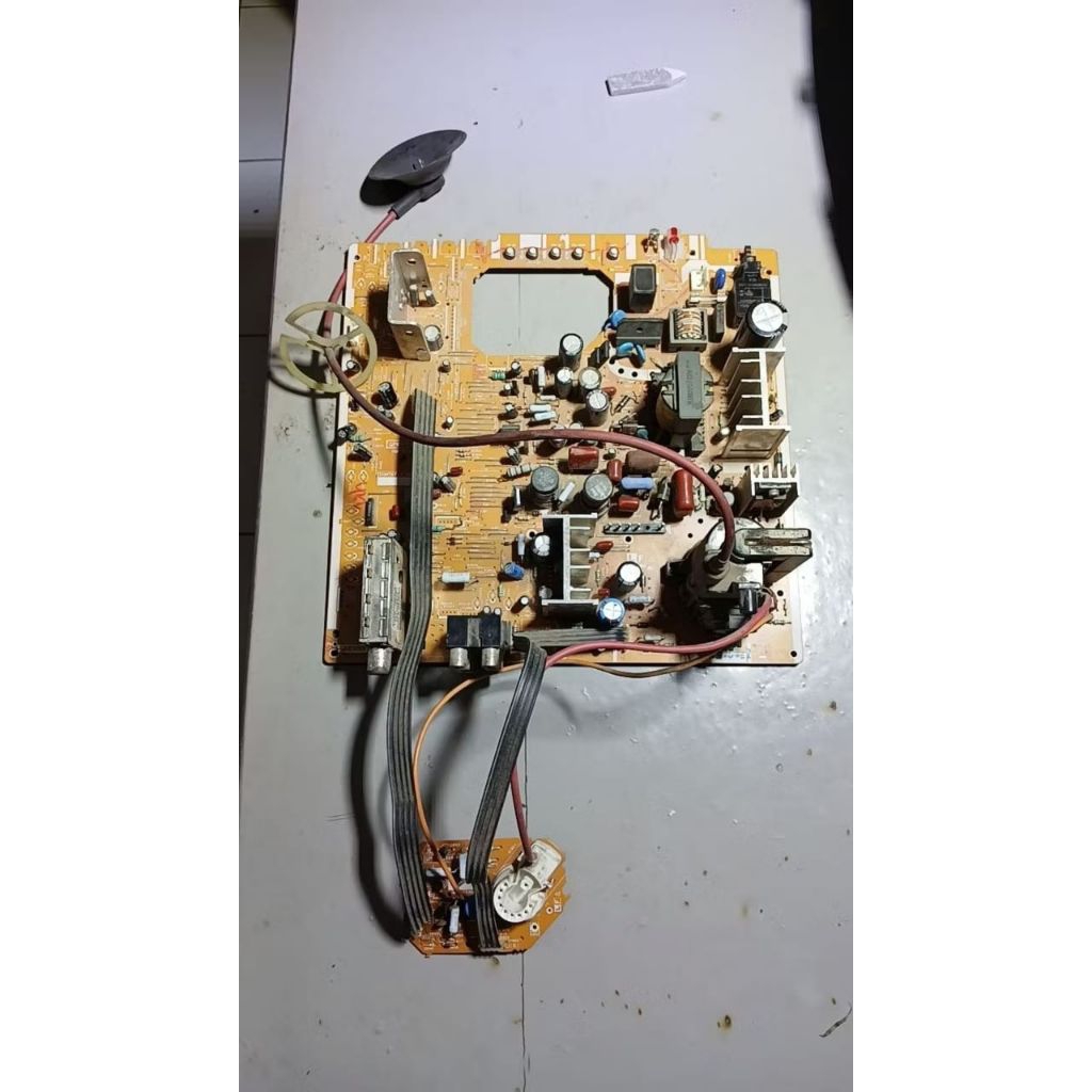 MESIN TV TABUNG / CRT SHARP SLIM 21 IN BONITA PICOLO BATIQUE DLL NON EW