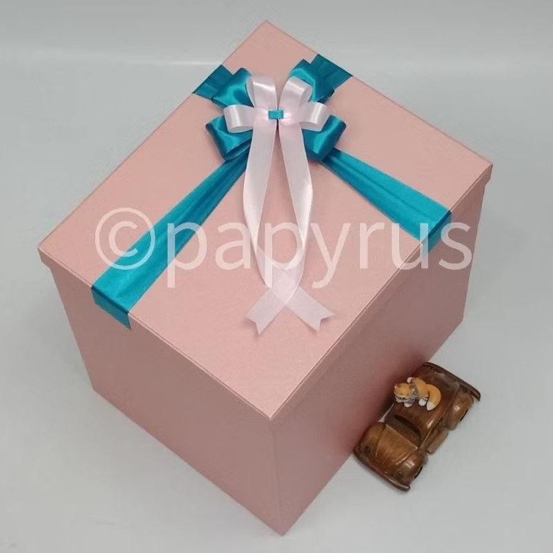 

PAPYRUS 25x30 Tinggi 30cm Kotak Kado Gift Box V3