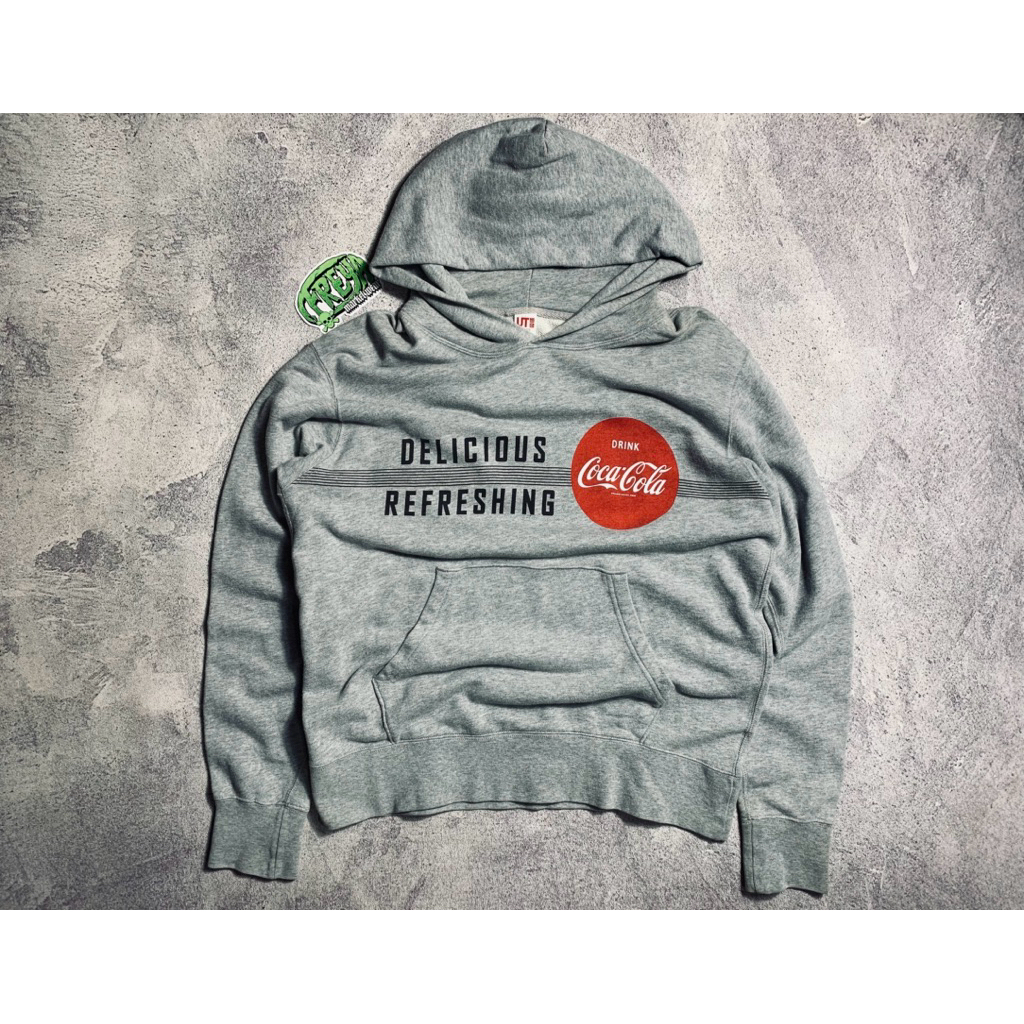 hd uniqlo x cocacola