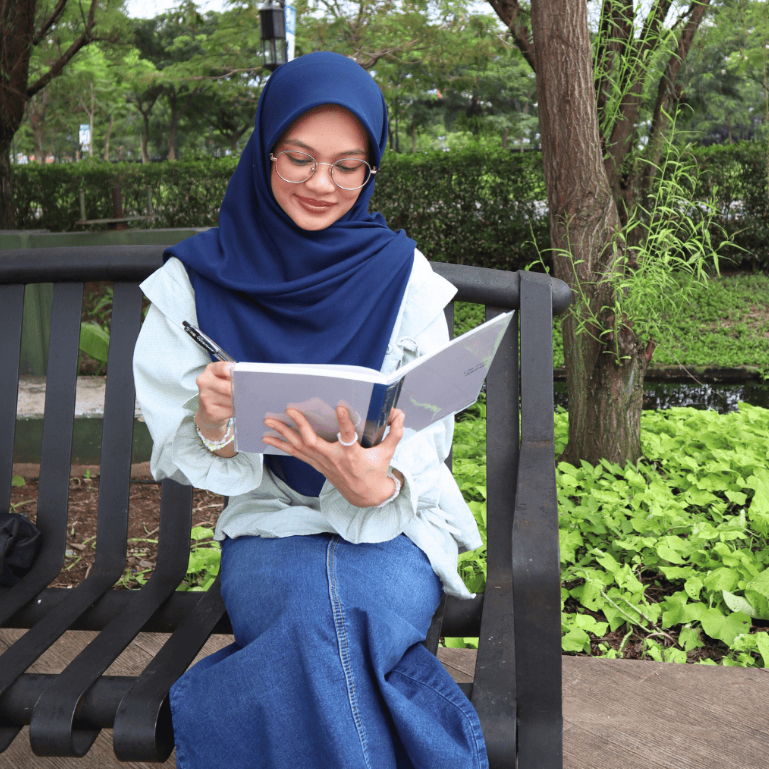 

Bundling Package Life Plan Journal A5 Half-Year UNDATED PLANNER + A6 BLANK NOTEBOOK - Planner/Journal/Notebook