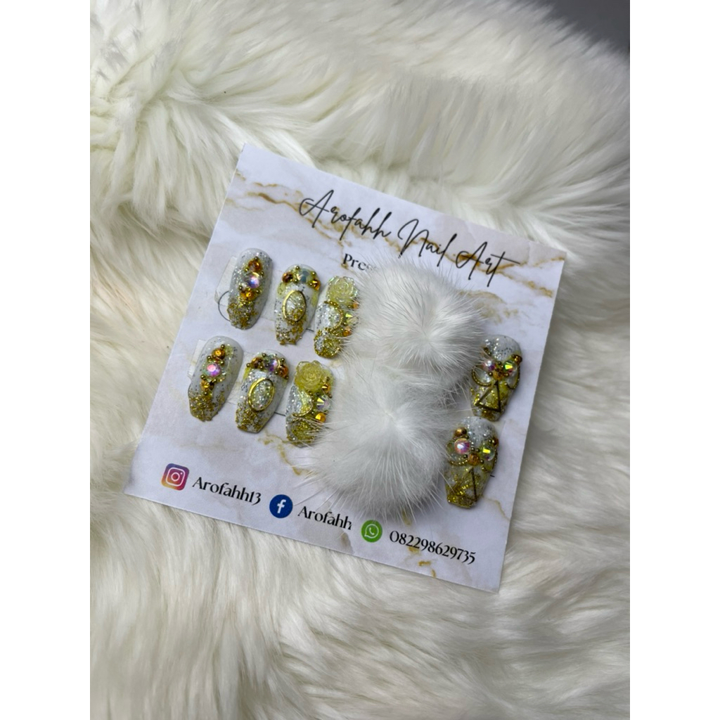 Kuku wedding full mewah pompom