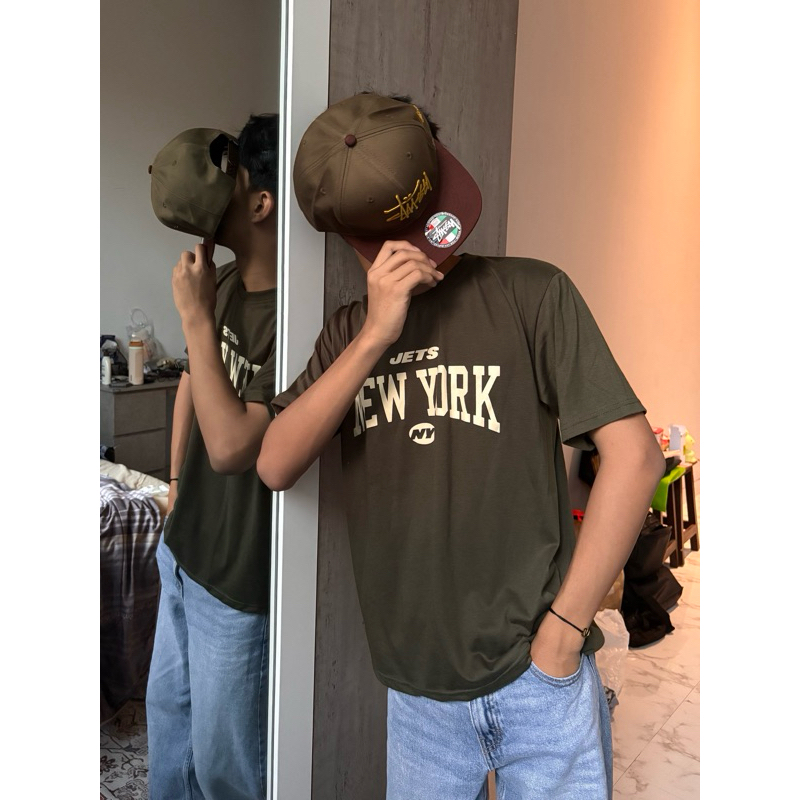 New York Jets Graphic Tee (Size M)