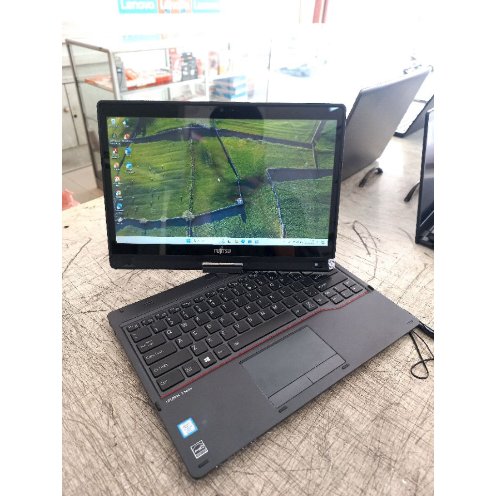 Fujitsu T Series lipat 360° bisa muter Touchscreen
