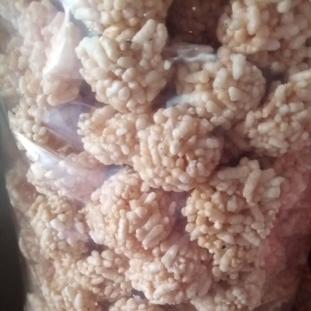 

Rengganan Bulat Gurih Asin Terasi Lezat 200 gram