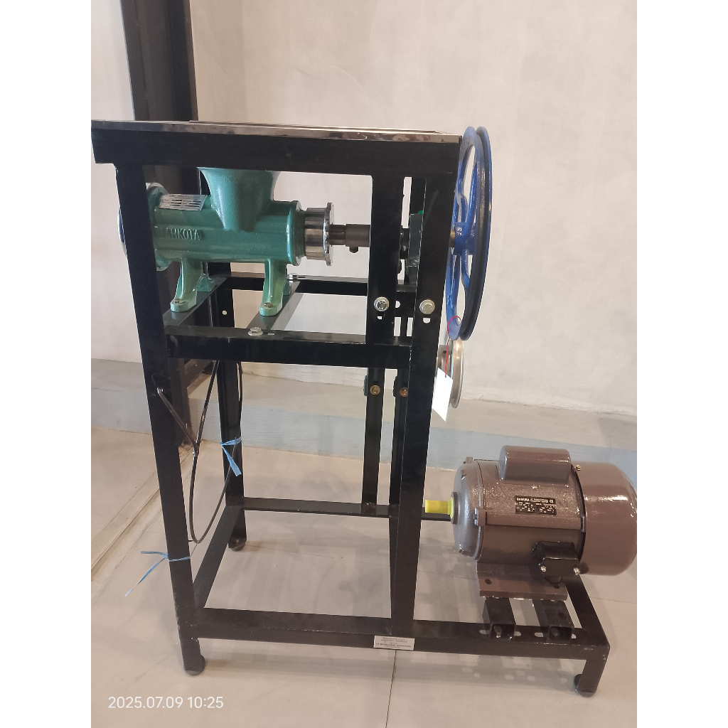 Termurah mesin gilingan  daging mesin giling  daging no 32 + penggerak dinamo listrik 1 pk
