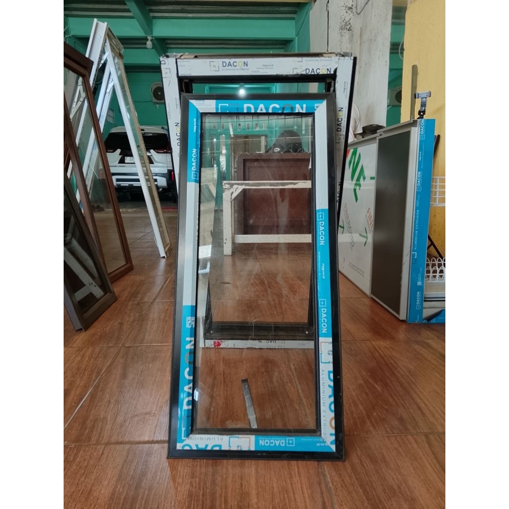 kusen jendela single minimalis aluminium