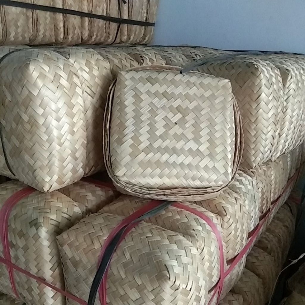 Besek Bambu 22x22 Besek Nasi dll