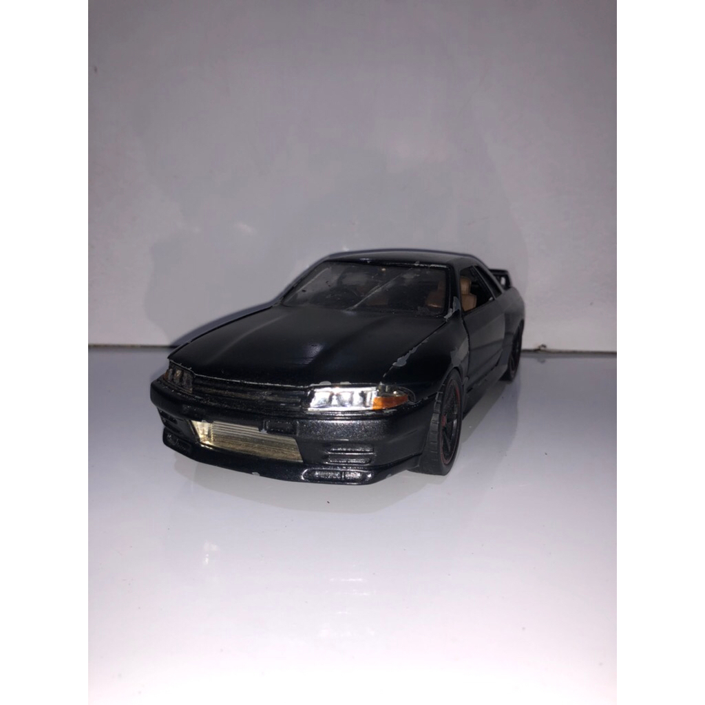 diecast 1/18 nissan r32 gtr JADA