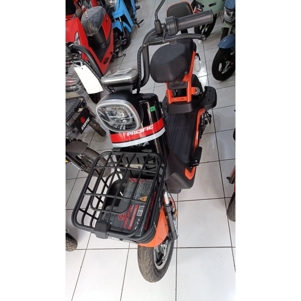Sepeda listrik Pacific Tipe Syncros 6.0