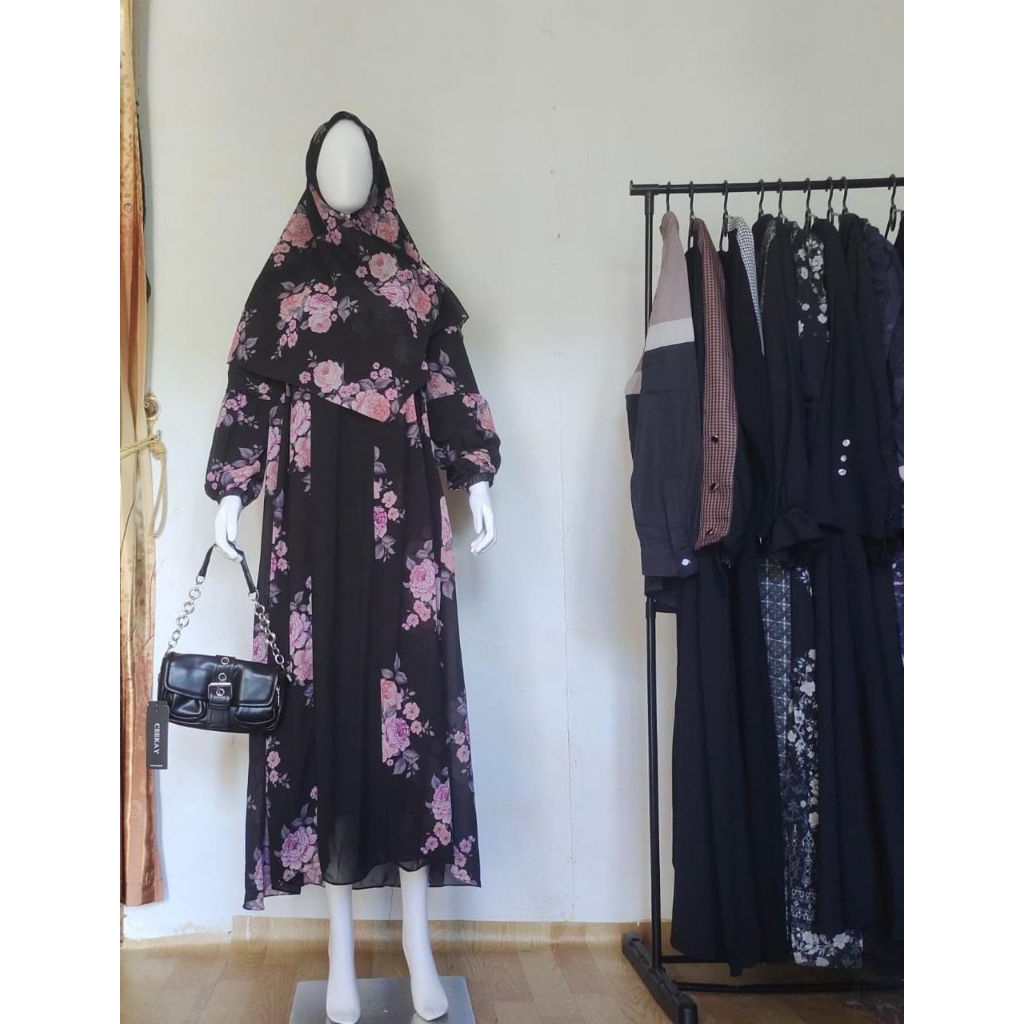 Butik SP Gamis Syari Hitam Bunga Manis