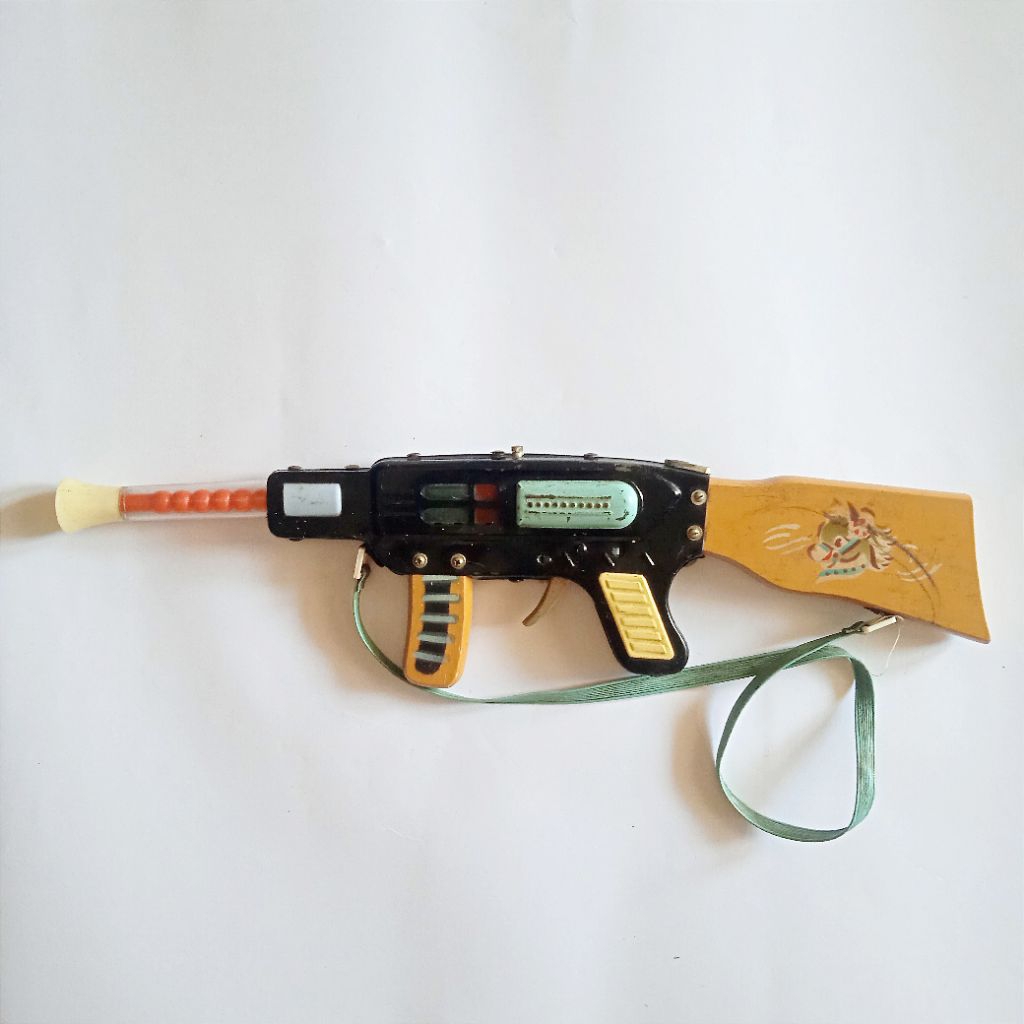 Antik Vintage Mainan Lama Tin Toys Burp Gun Senjata AK-47 1960's Fungsi Normal Tua Utuh Layak Koleks