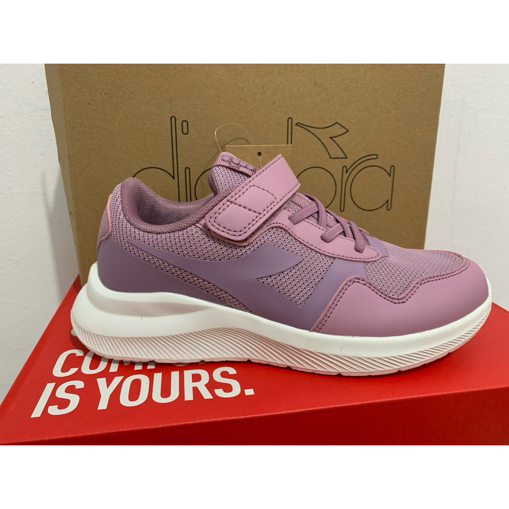 Sepatu Diadora Kitty Jr DIAX24F0205E