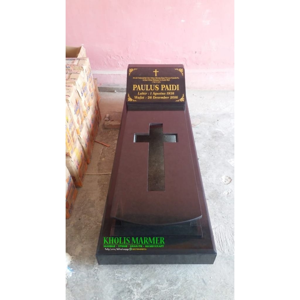 Kijing Makam Pusara Batu Granit Hitam Model Salib