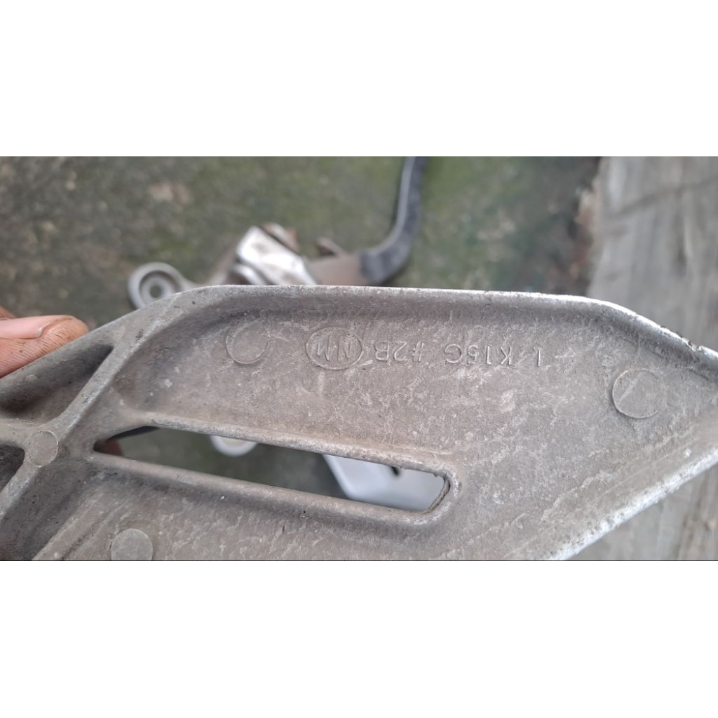 footstep depan cb150r new k15